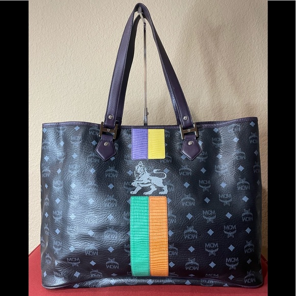 MCM Jumbo Shopping Tote - Picture 15 of 16